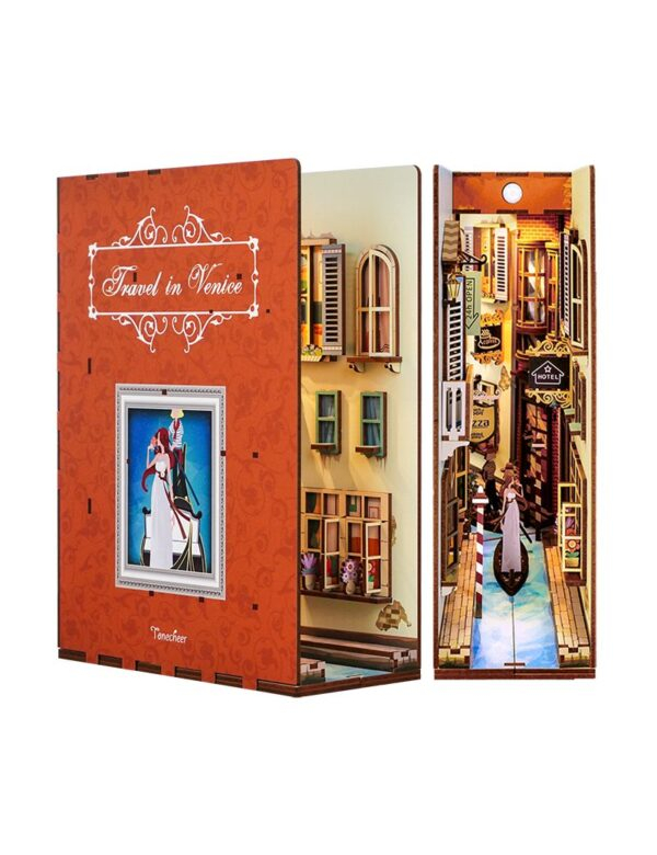 Book Nook: travel in Venice